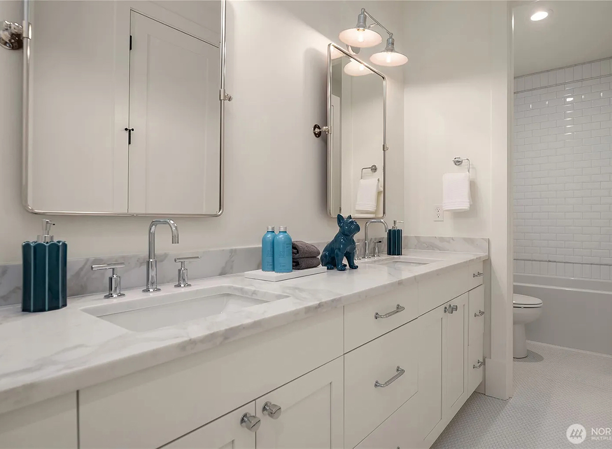 Bath 3 Bath 3