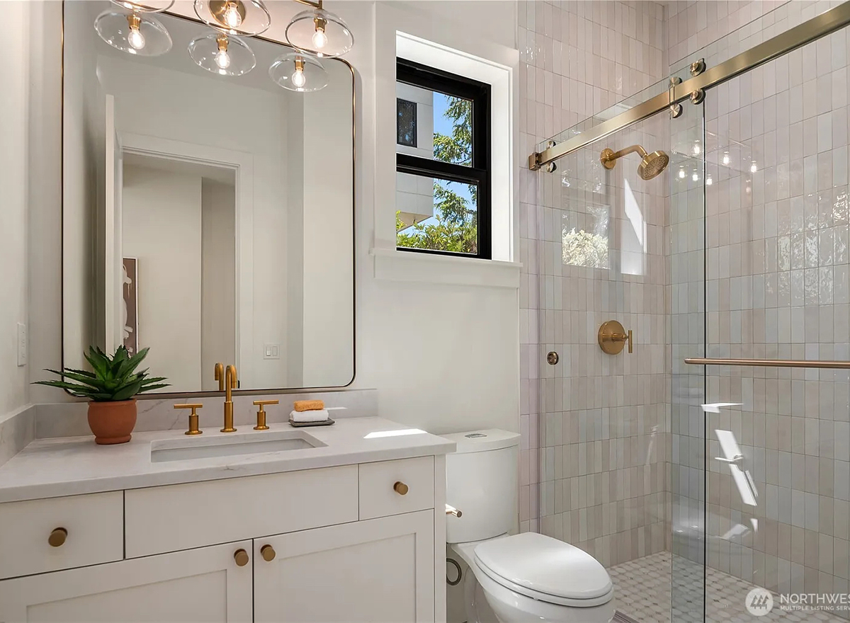 Bath 4 Bath 4